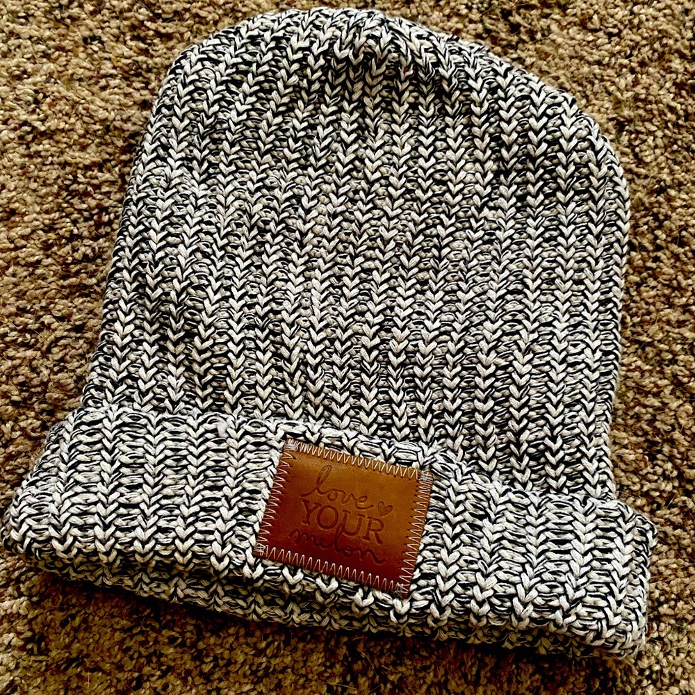 Love your melon beanie💕